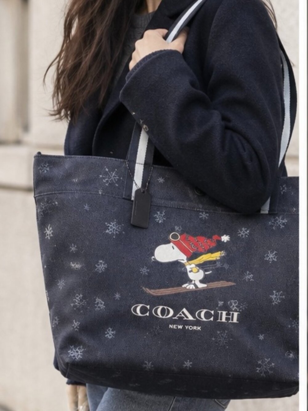 Coach X Peanuts CE632 Large Denim Tote 38 With Snoopy Ski Motif